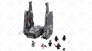 LEGO Star Wars nave de combate de Kylo Ren | $77 | Amazon